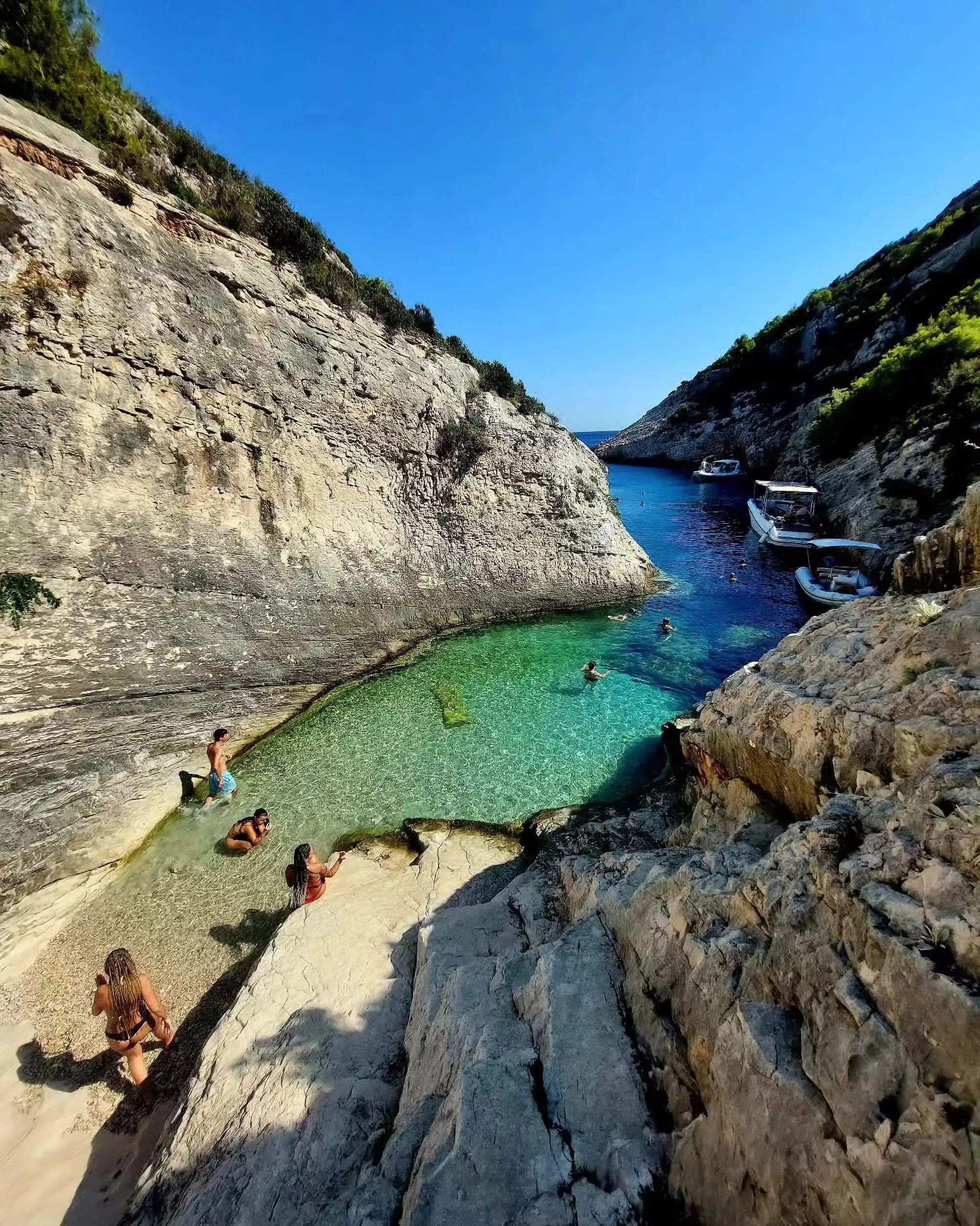 Vis Tours Custom Tours